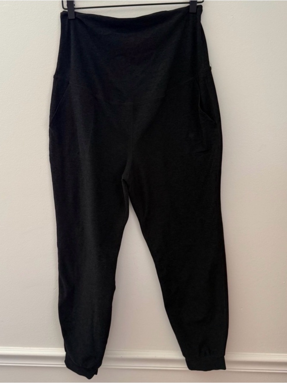 Beyond Yoga Beyond the Bump Maternity Joggers Charcoal Gray Space Dye Medium